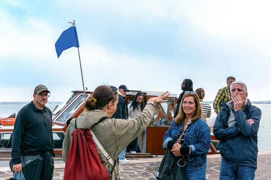 Murano & Burano Islands Private Boat Tour with Glass Blowing, Venice