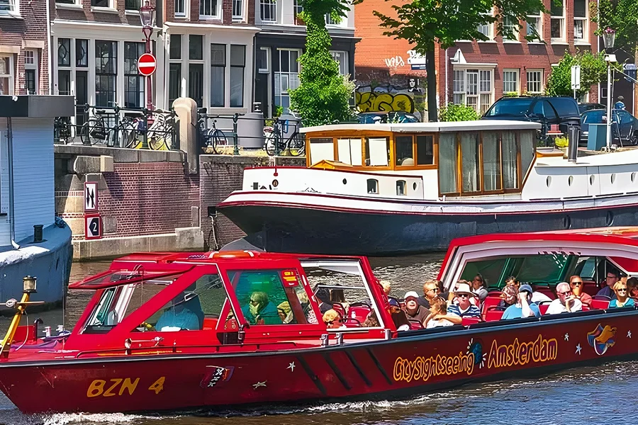 City Sightseeing: Amsterdam Hop-on Hop-off Boat Tour, Amsterdam