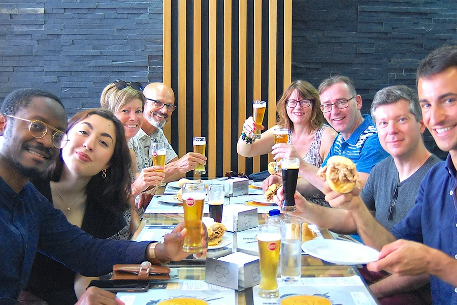 Tour guiado de gastronomía en Oporto con experiencia de degustación, Porto