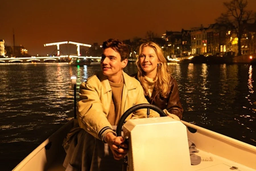 Amsterdam: Rent Your Own Boat, Amsterdam