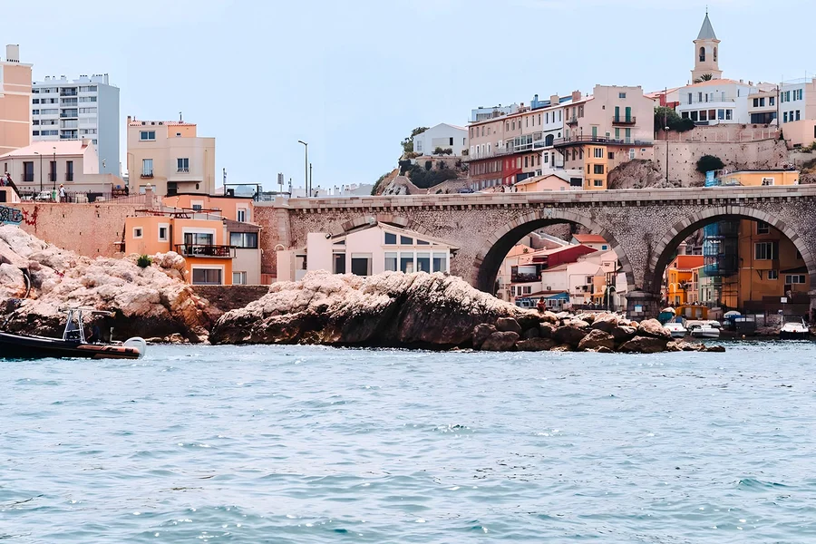From Marseille: Sunset Boat Tour with Underwater Scooter and Appetizers, Marseille