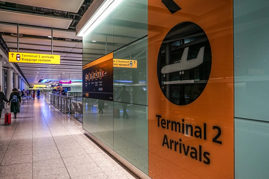 Bus Transfers: London Heathrow Airport to/from Oxford by The Airline, Oxford