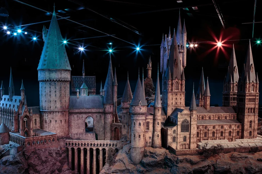 रिटर्न बस ट्रांसफर सहित हैरी पॉटर स्टूडियो टूर लंदन, at Warner Bros Studio Tour London, London