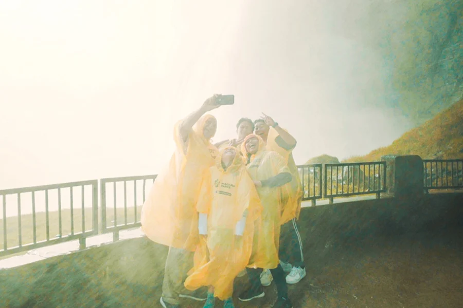 Niagara Falls (Canada) Ultimate Tour with Hornblower Cruise, Helicopter Tour & Journey Behind the Falls, Niagara Falls