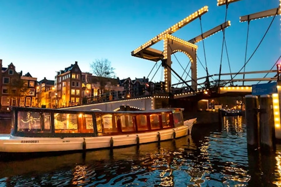Amsterdam: Flagship Evening Open Boat Cruise, at Amsterdam Canal Cruises, Amsterdam
