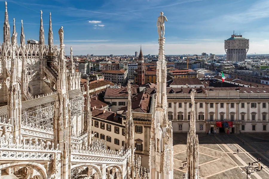 米蘭大教堂露台入場票, at Piazza del Duomo, Milan