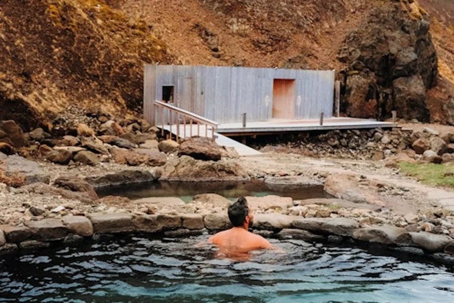 Húsafell Canyon Baths: Guided Hike + Entry Ticket, Husafell