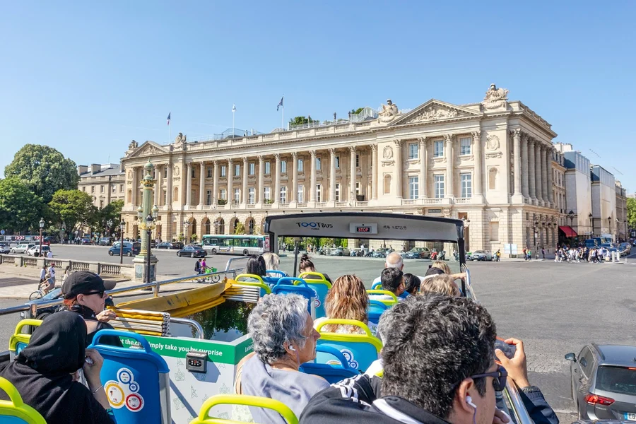 Tootbus: Tur de Paris cu autobuzul Hop-on Hop-off și bilete la Palatul Versailles, at Paris, France, Paris
