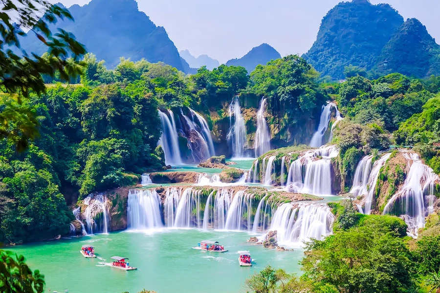Från Trogir: Heldags guidad tur till Plitvice Lakes nationalpark, Split