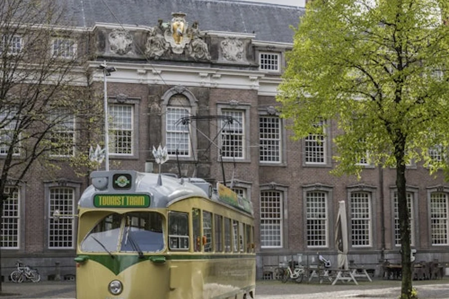 Hop-on Hop-off Tourist Tram, The Hague