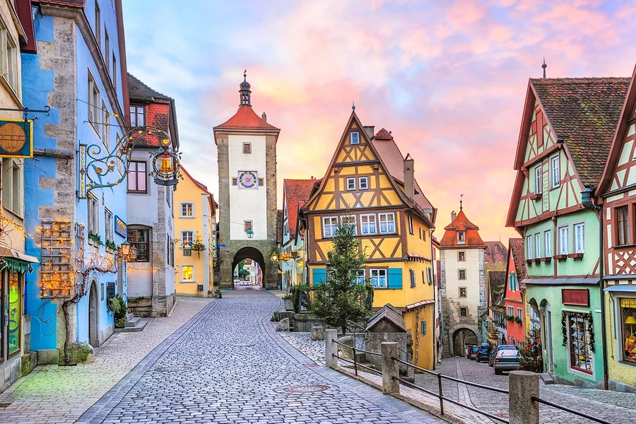 Guided Tour of Romantic Road: Rothenburg & Harburg with Transfers from Munich, Munich