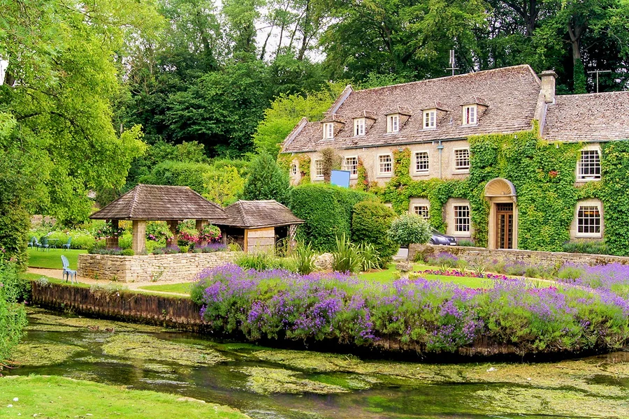 Z Londynu: Mała Wycieczka Dzień Wioski Cotswolds, at Evan Evans Tours, London