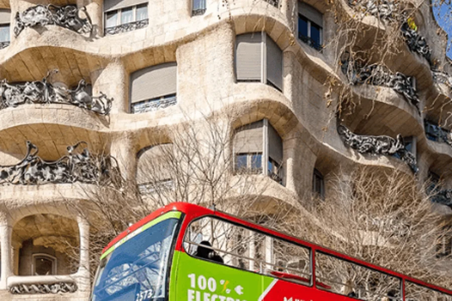 Barcelona City Tour: Hop-on Hop-off Bus Tour , Barcelona