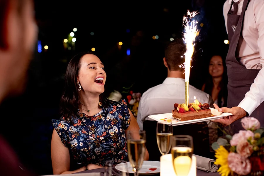 Bateaux Parisiens Seine River Dinner Cruise with French Premium Menu, Paris