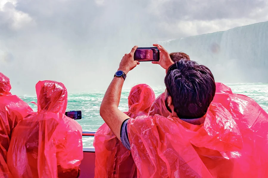 Niagara Falls (Canada) Hornblower Cruise with Guided Tour, Niagara Falls