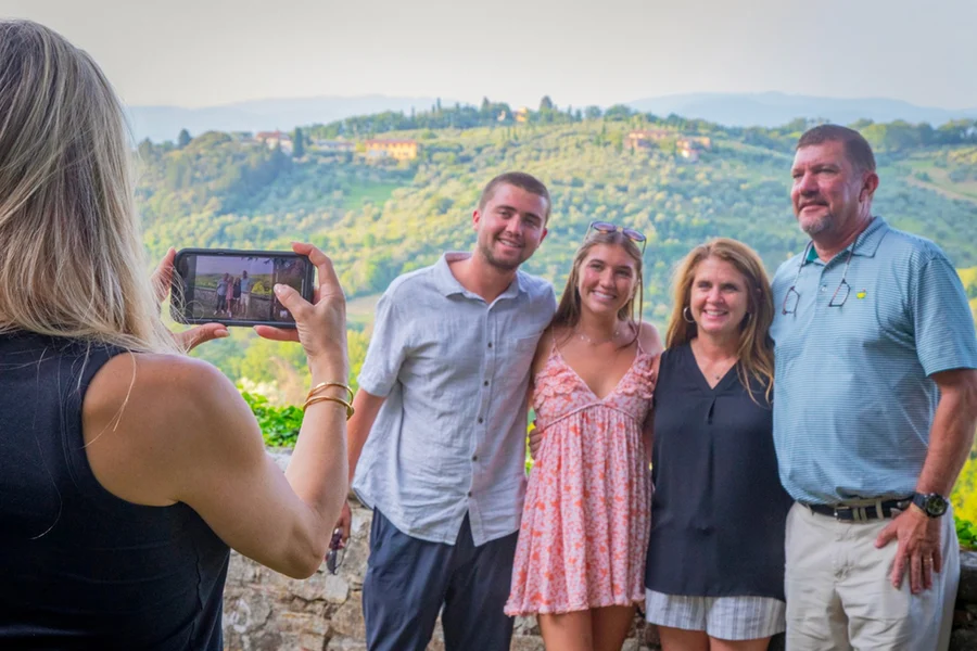 TOUR GRAND SÉMI-PRIVÉ EN TOSCANE – Meilleur de Sienne, San Gimignano, Chianti et Pise, Florence