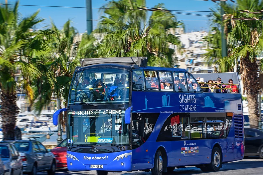 סיור באוטובוס בנסיעה חופשית באתונה, פיראוס וחוף הים, Athens