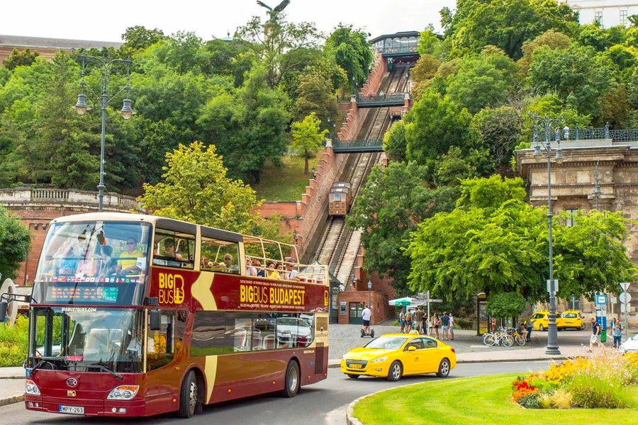 Big Bus: Budapest Hop-on Hop-off Bus Tour, Budapest
