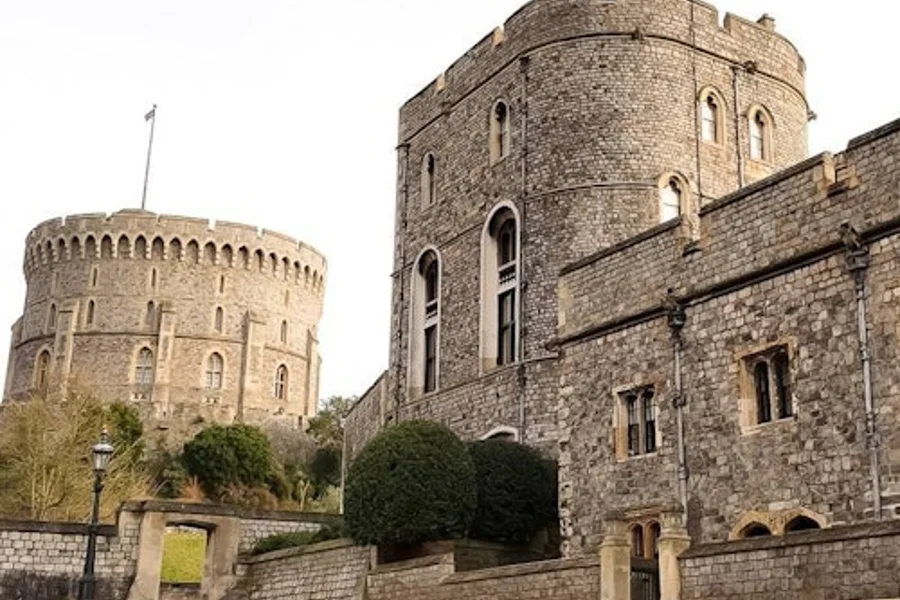 Windsor Castle: Half Day Trip from Earl's Court London, London