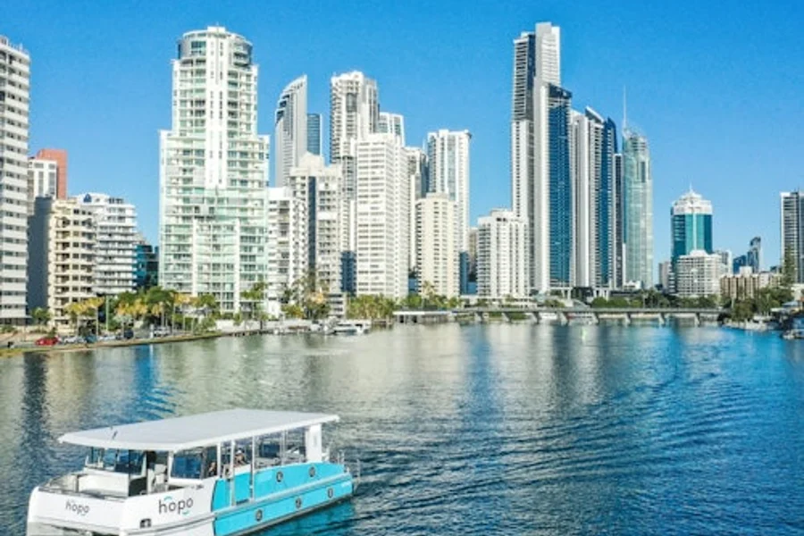 Gold Coast: 2-Hr Sightseeing Cruise from Surfers Paradise, Gold Coast