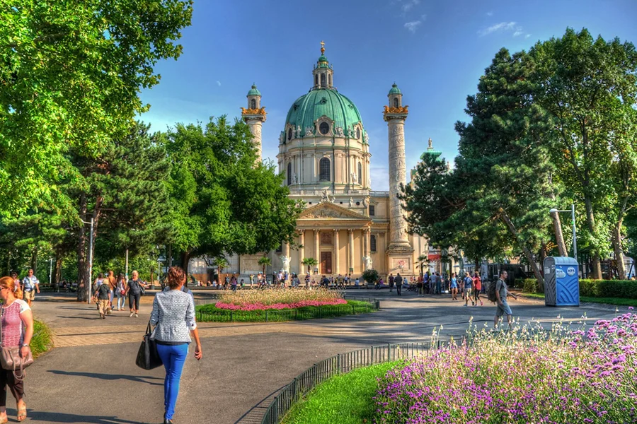 Karlskirche: Vivaldi's Four Seasons Concert, Vienna