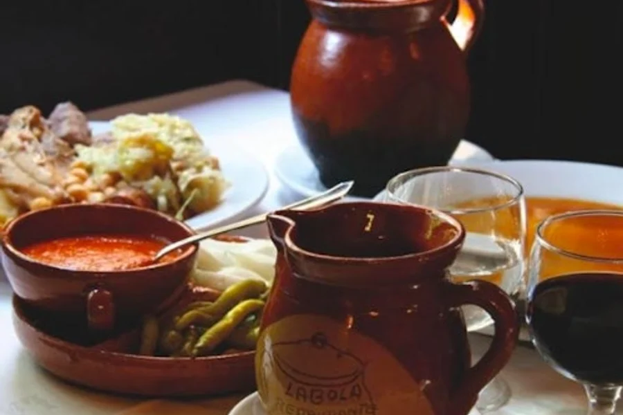 在Taberna La Bola享用马德里炖菜, Madrid