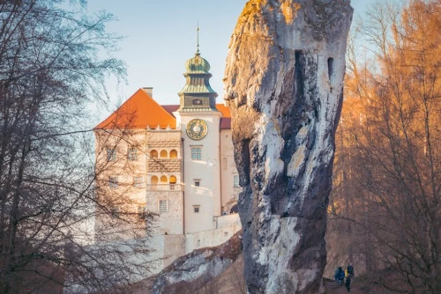 From Kraków: Ojców National Park and Pieskowa Skała Castle, Krakow