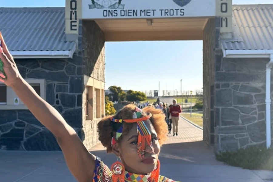 جزيرة روبن: تذكرة العبارة وجولة في متحف السجن, Cape Town