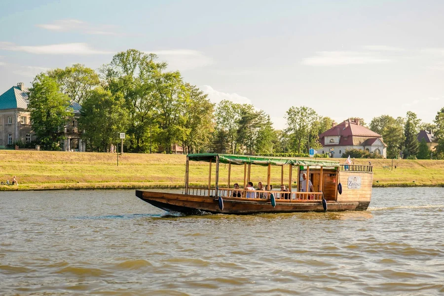 Krakow Vistula River Sightseeing Cruise on a Traditional Boat, Krakow