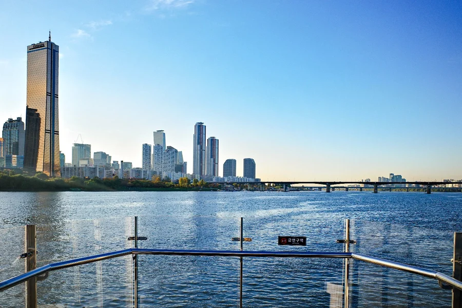 Jamsil Han River E-land Ferry Cruise, Seoul