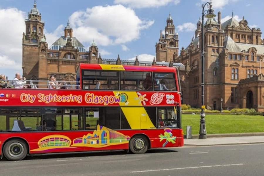 Hop-on Hop-off Bus Glasgow, Glasgow