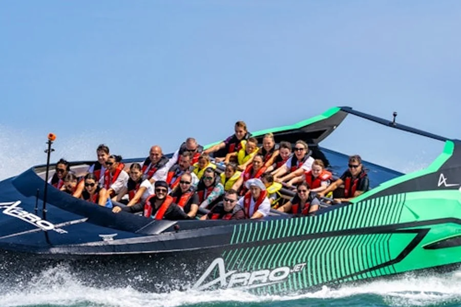 Gold Coast: 45-Min Jet Boat Ride + Roundtrip Transfer from Surfers Paradise, Gold Coast