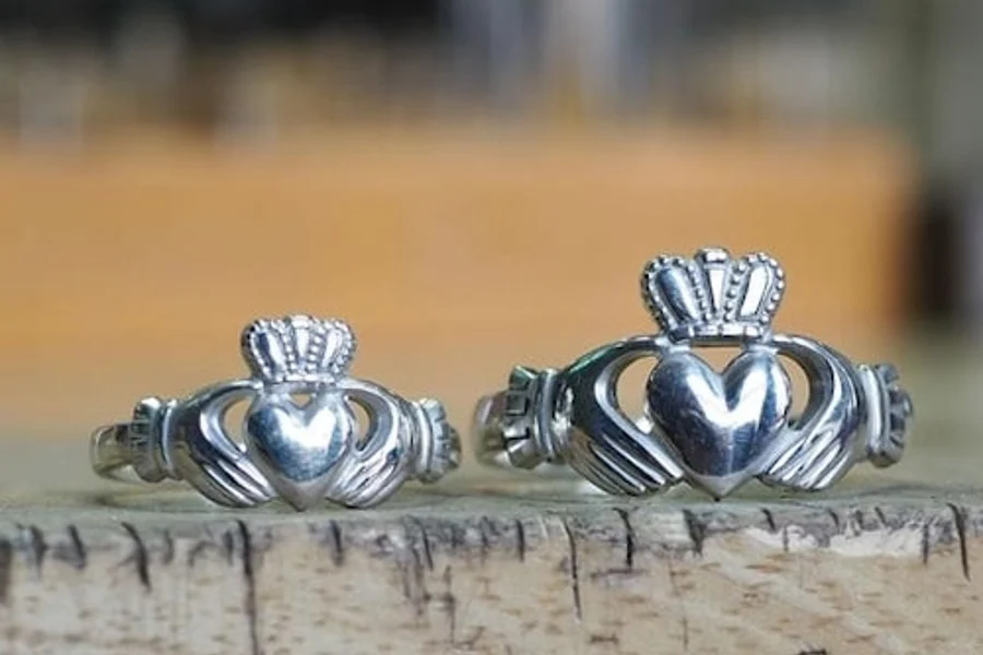 Dublin: Forje um Anel Claddagh, Dublin