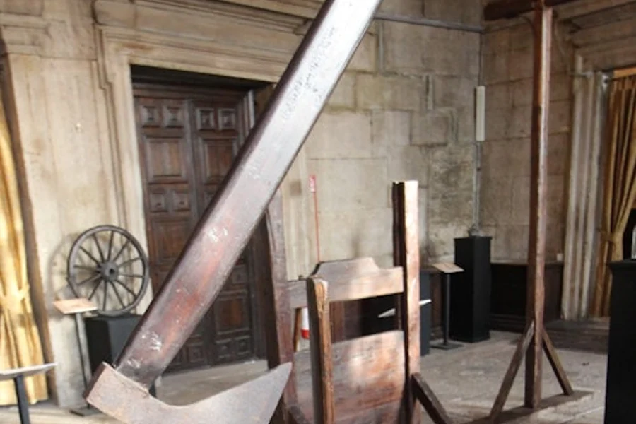 Venice in the Middle Ages: Documents and Torture Instruments, Venice