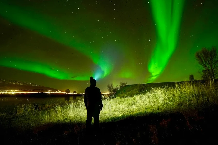 3 to 4-Hour Aurora Borealis Lights Chase Small-Group Tour by VIP Minivan, Tromso