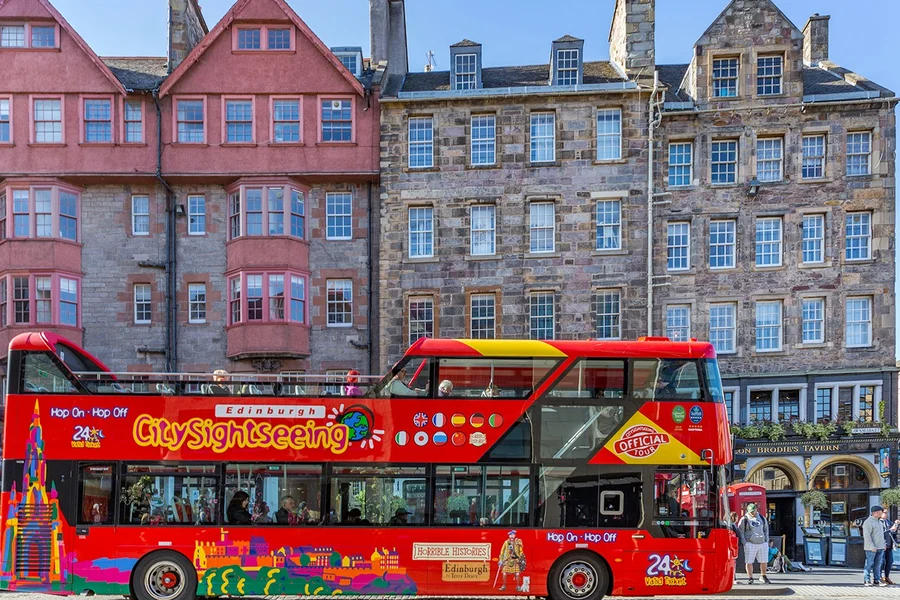 3-Route Edinburgh Hop-On Hop-Off Bus Tour, Edinburgh