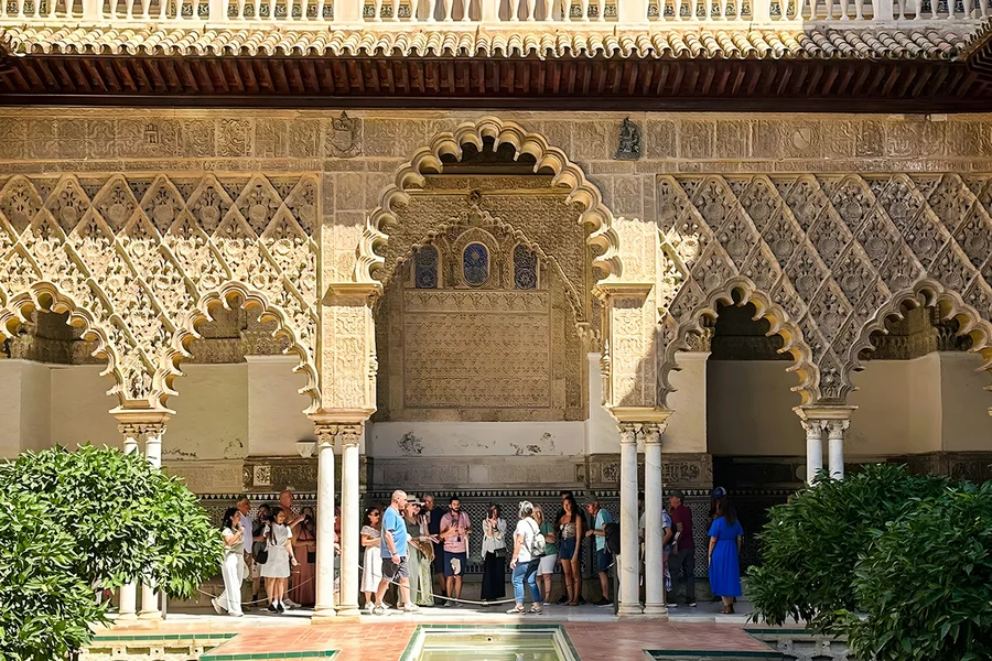 Alcázar of Seville + Seville Cathedral + La Giralda Skip-the-Line Guided Tour, at Seville Tourist Office, Seville