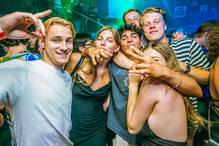 Prague Boat Party with Unlimited Drinks and After-Party Entry, Prague