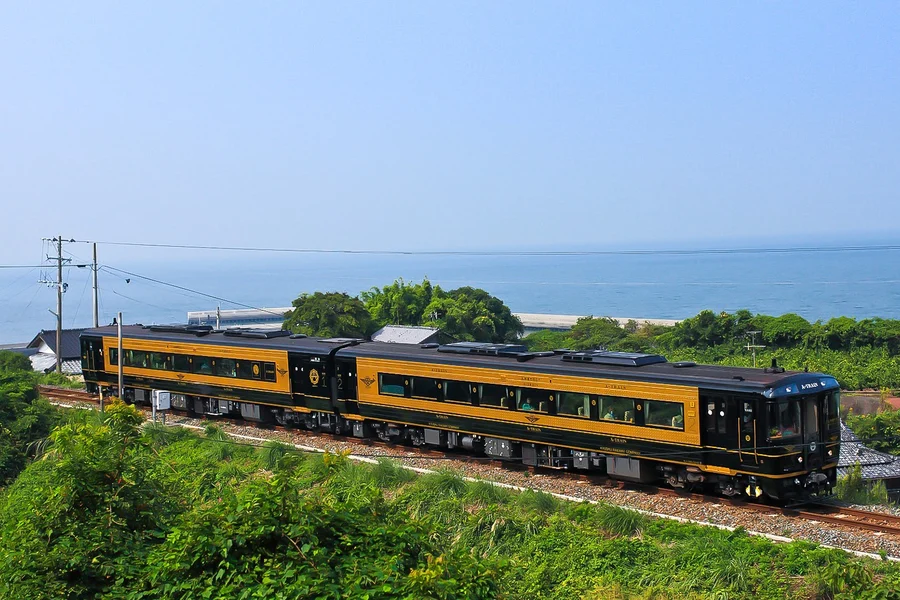 Severní Kyushu oblastní jízdenka, Fukuoka