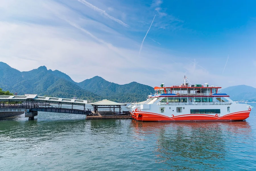 From Osaka/Kyoto: Hiroshima & Miyajima Day Trip with Round-Trip Shinkansen Tickets, Hiroshima