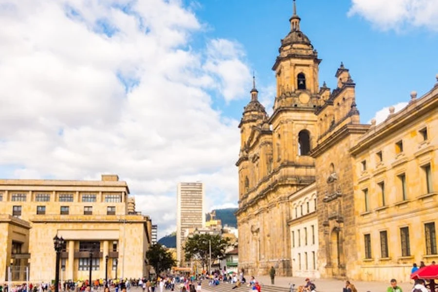 La Candelaria Bogotá: Guided Walking Tour, Bogota
