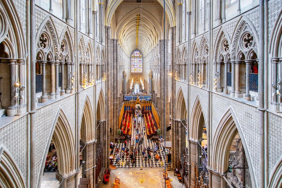 Zwiedzanie opactwa Westminster z przewodnikiem z wejściem bez kolejki, at Westminster Abbey Shop, London