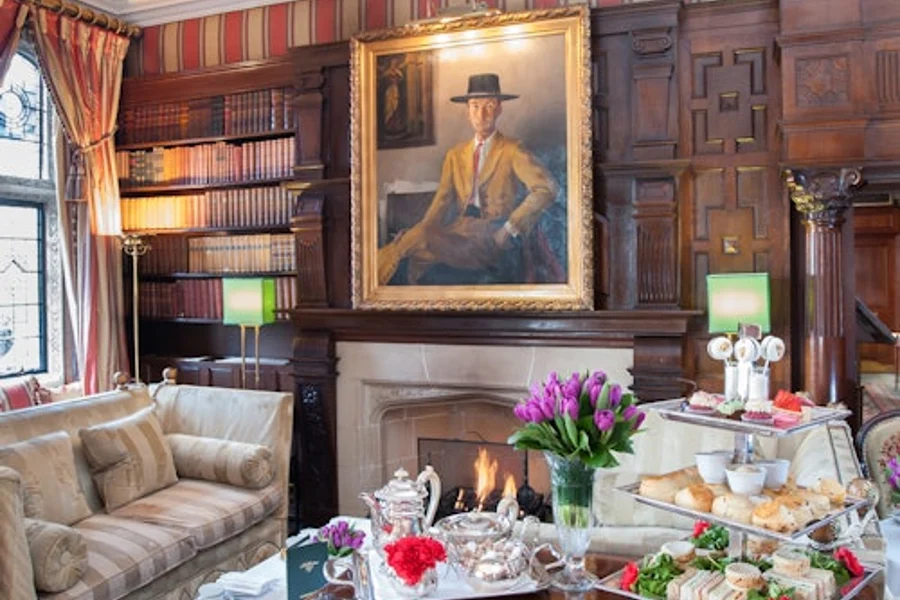 The Milestone Hotel London: Afternoon Tea, London