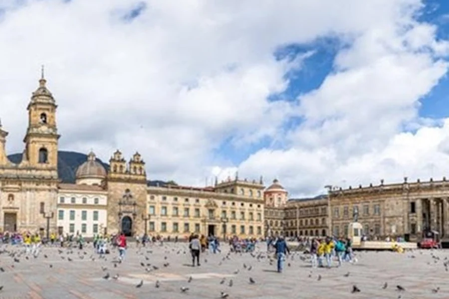 Bogotá: Barrio La Candelaria, Monserrate, Museo del Oro & Museo Botero Tour, Bogota