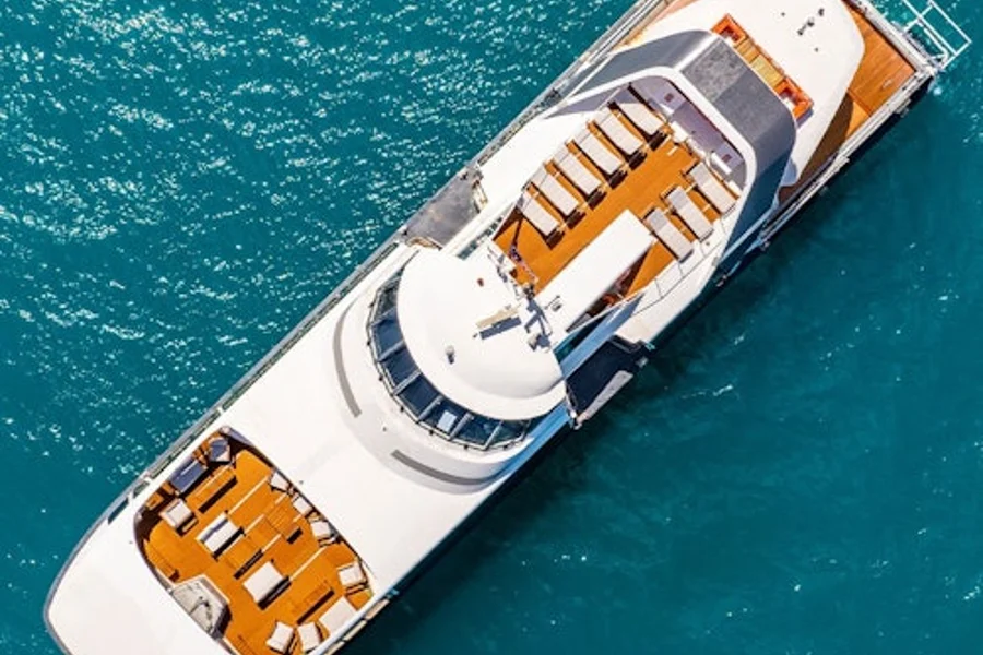 Whitsundays: Super Flyer Boat Tour from Airlie Beach + Snorkeling, Airlie Beach