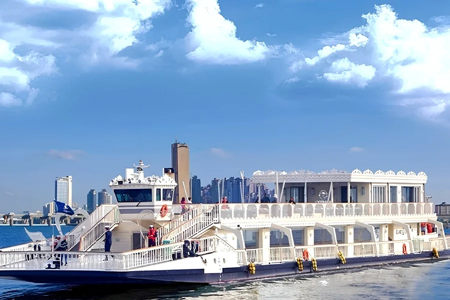 Han River Sightseeing Cruise by Eland Cruise, Seoul