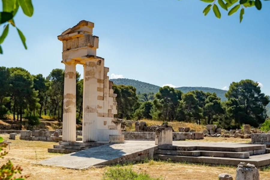 Epidaurus, Mycenae & Nafplio: Full-Day Small Group Guided Tour from Athens, at Pedestrian zone of Castel Sant’Angelo, Mykines