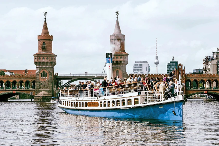 1-Hour Berlin City Highlights Sightseeing Cruise, Berlin