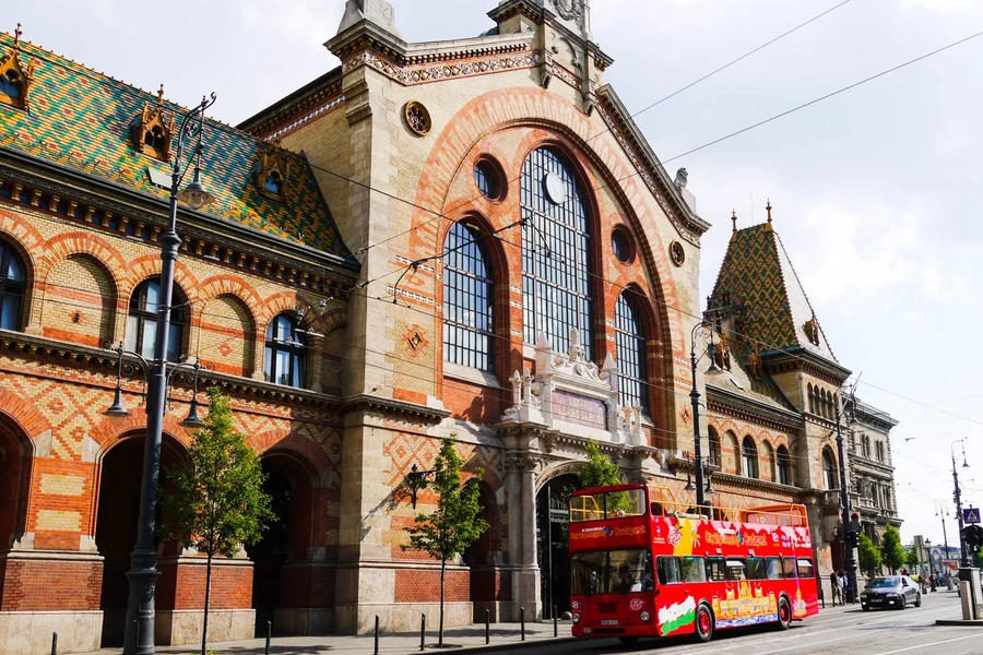 City Sightseeing: Budapest Hop-on Hop-off Bus Tour , Budapest