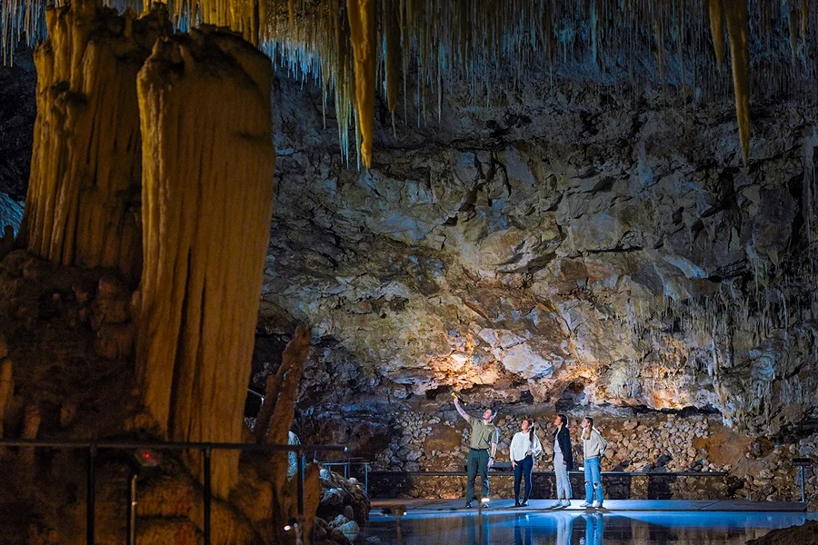 Margaret River: Lake Cave Guided Tour, Perth